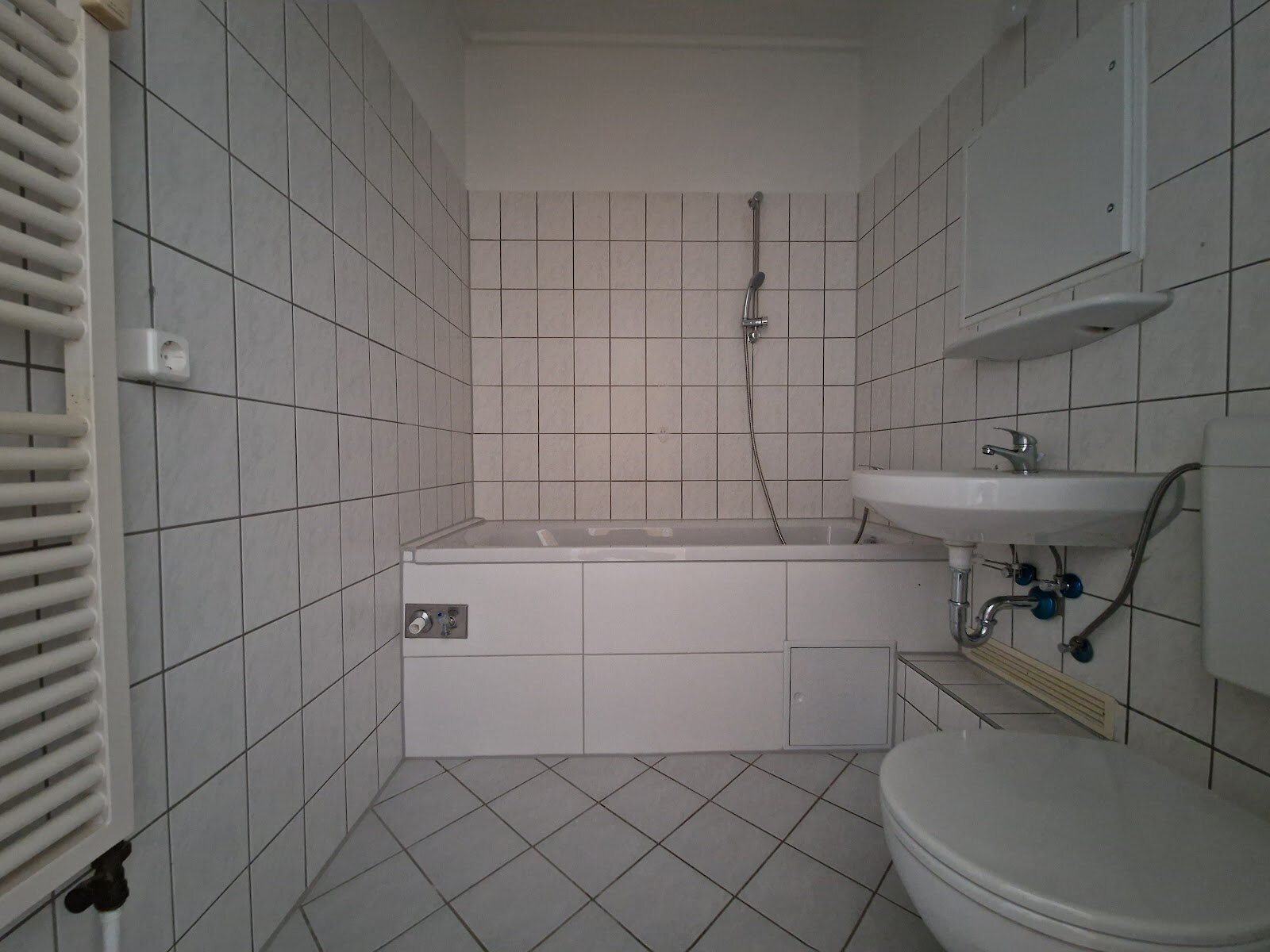 Richard-Paulick-Straße 8, 06124 Halle (Saale)