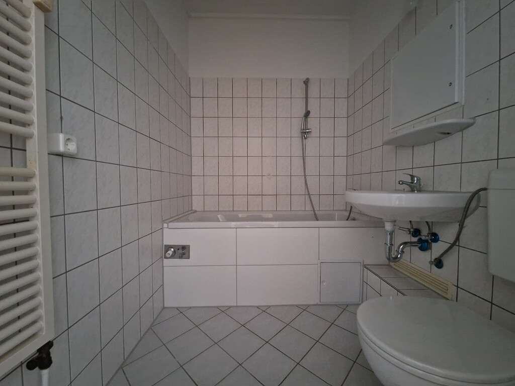 Richard-Paulick-Straße 8, 06124 Halle (Saale)